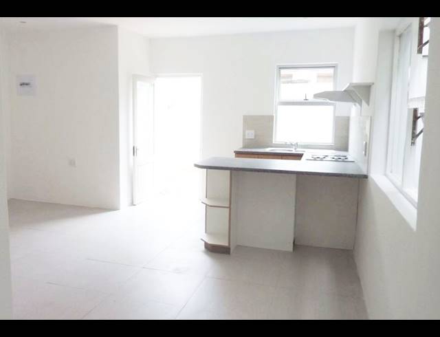 1 bed property to rent in WOODSTOCK